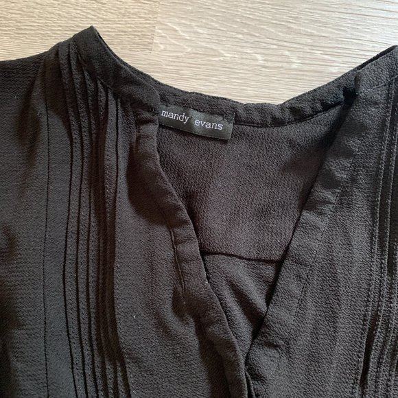 black shirt - Picture 4 of 4